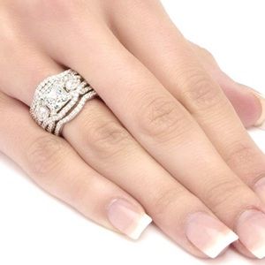 Gorgeous 3 Piece Cubic Zirconia Wedding Set